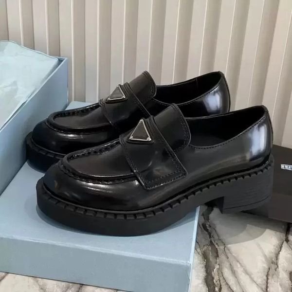 designer shoes soft cowhide loafers rubber platform sneakers black shiny leather slipper chunky round head sneaker prad shoe women sneaker w